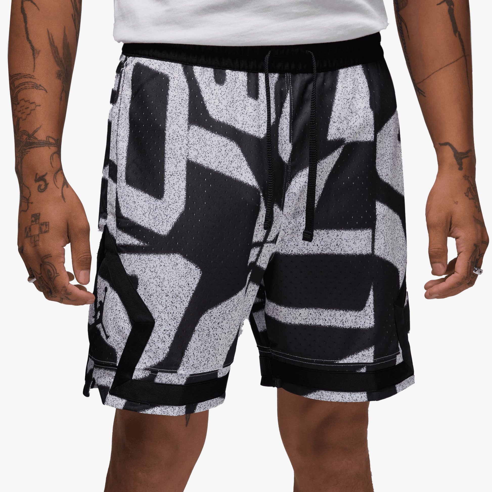 JORDAN | JORDAN SPORT DRI-FIT MESH DIAMOND SHORTS { BLACK/BLACK