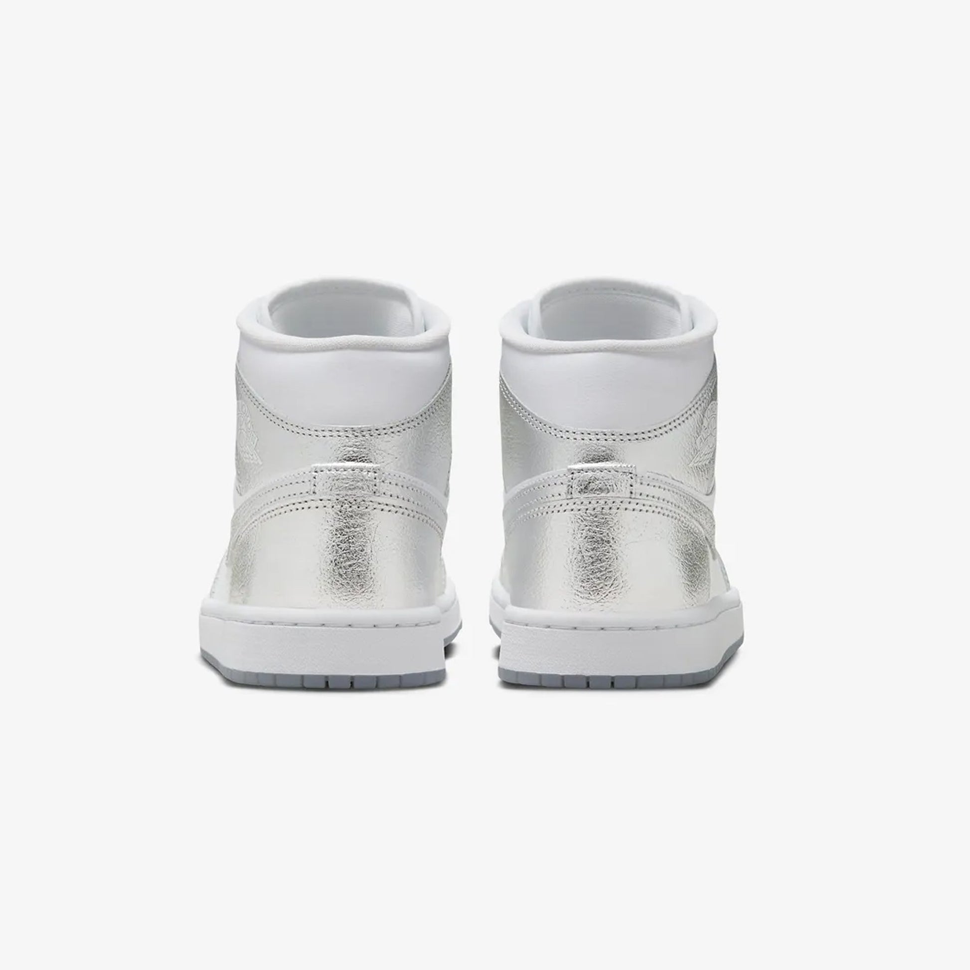 Jordan | AIR JORDAN 1 MID SE  { WHITE/METALLIC SILVER-WOLF GREY