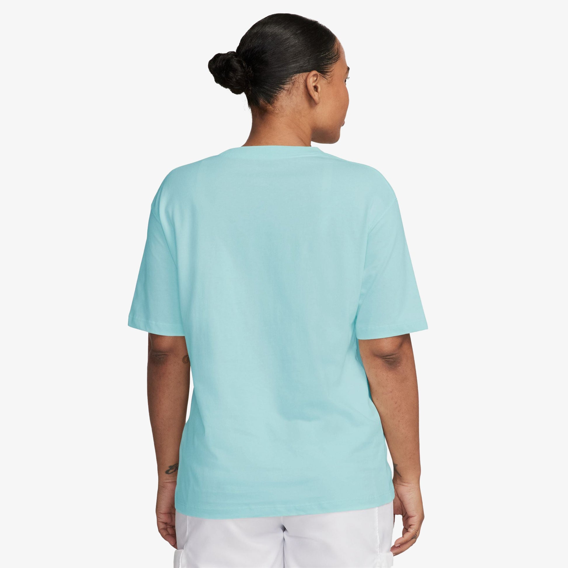 JORDAN | GIRLFRIEND T-SHIRT { LIGHT DEW/WHITE