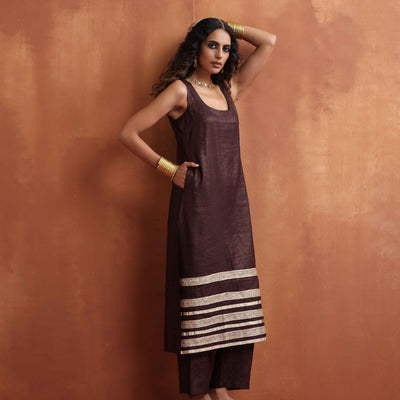 trueBrowns Brown Metallic Straight Kurta Set