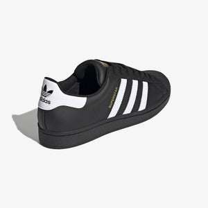 Adidas Originals | SUPERSTAR  { CORE BLACK/CLOUD WHITE