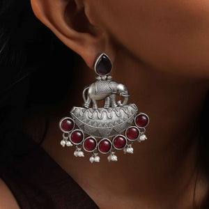 trueBrowns Silver Tone Elephant Dangle Earrings