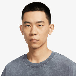 NIKE | M NK TEE M90 FANTASY { ANTHRACITE