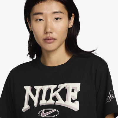 NIKE | LOOSE SHORT-SLEEVE CROPPED T-SHIRT { BLACK