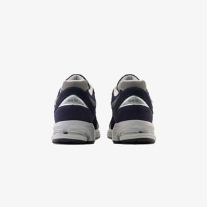 New Balance | M2002 RXK GORE-TEX  { ECLIPSE