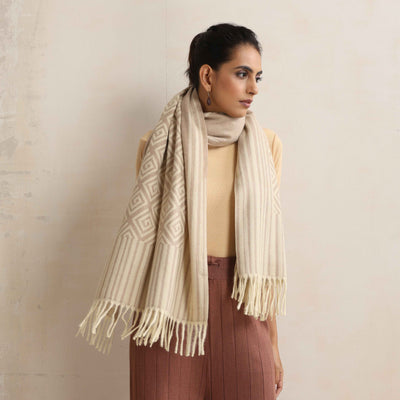 trueBrowns Beige Geometric Woollen Stole