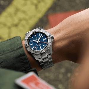 Breitling Avenger Automatic GMT Blue Dial Men 44mm