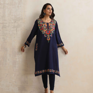 trueBrowns Blue Kashmiri Floral Embroidered Woollen Phiran Kurta