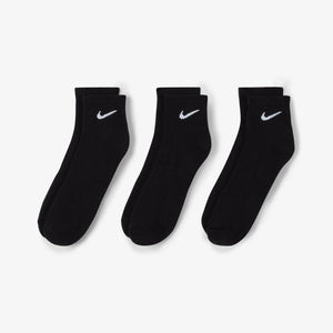 NIKE | EVERYDAY CUSHIONED TRAINING ANKLE SOCKS { BLACK/WHITE