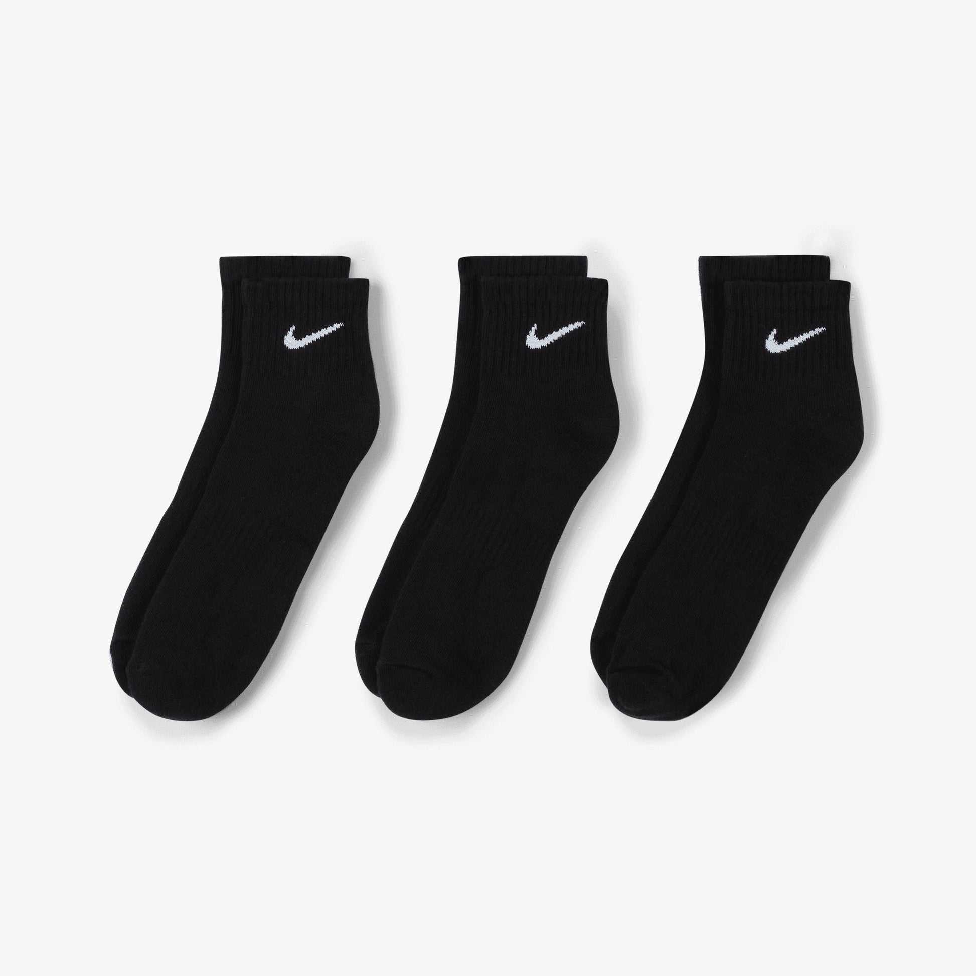 NIKE | EVERYDAY CUSHIONED TRAINING ANKLE SOCKS { BLACK/WHITE