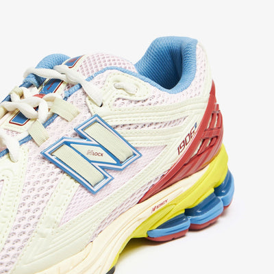 New Balance | 1906R  { DAWN GLOW