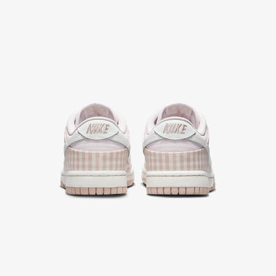 Nike | DUNK LOW  { PEARL PINK/SUMMIT WHITE-PINK OXFORD