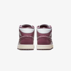 Jordan | AIR JORDAN 1 MID  { PURE PLATINUM/SKY J MAUVE-SAIL