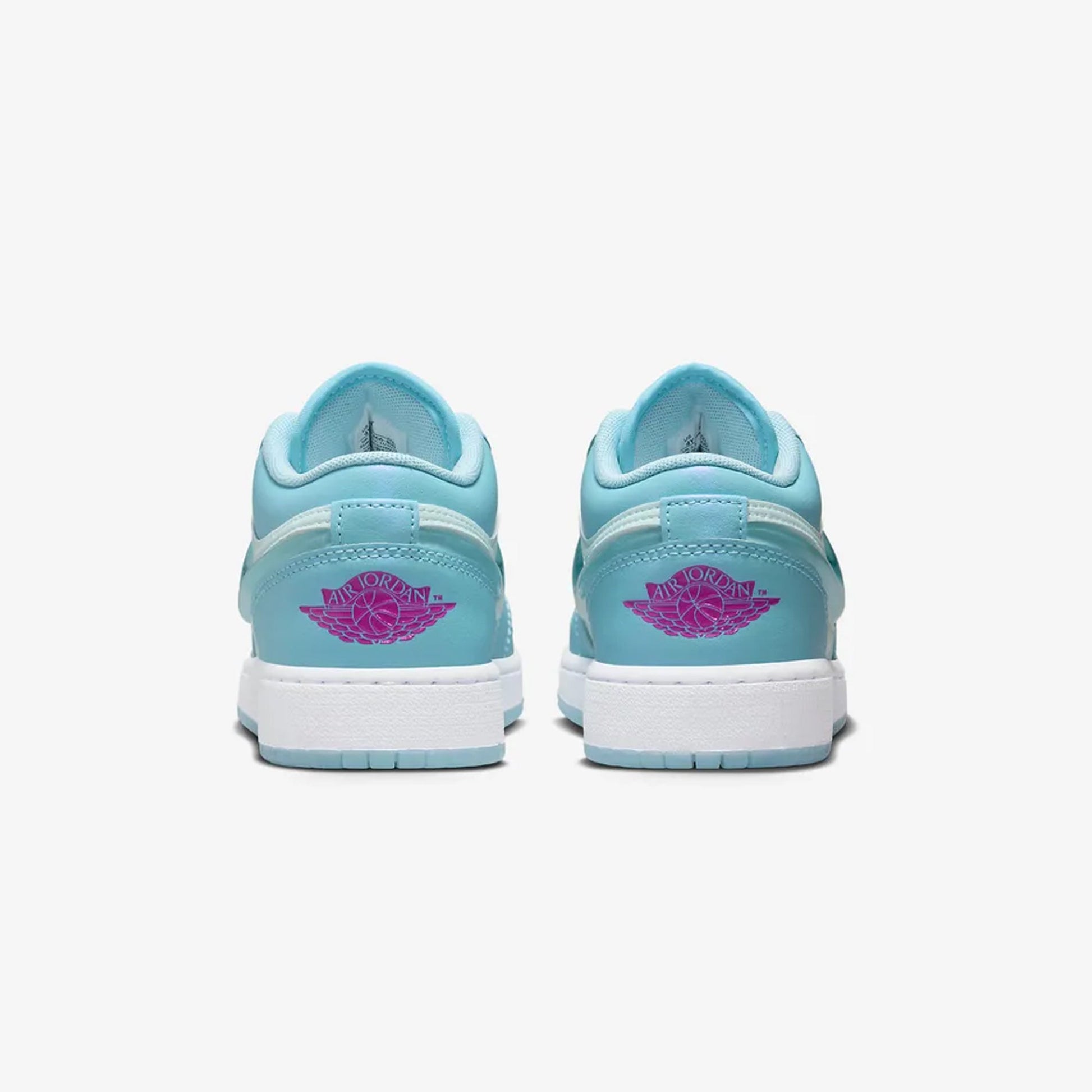 Jordan | AIR JORDAN 1 LOW SE (GS)  { AQUARIUS BLUE/AQUARIUS BLUE-GLACIER BLUE