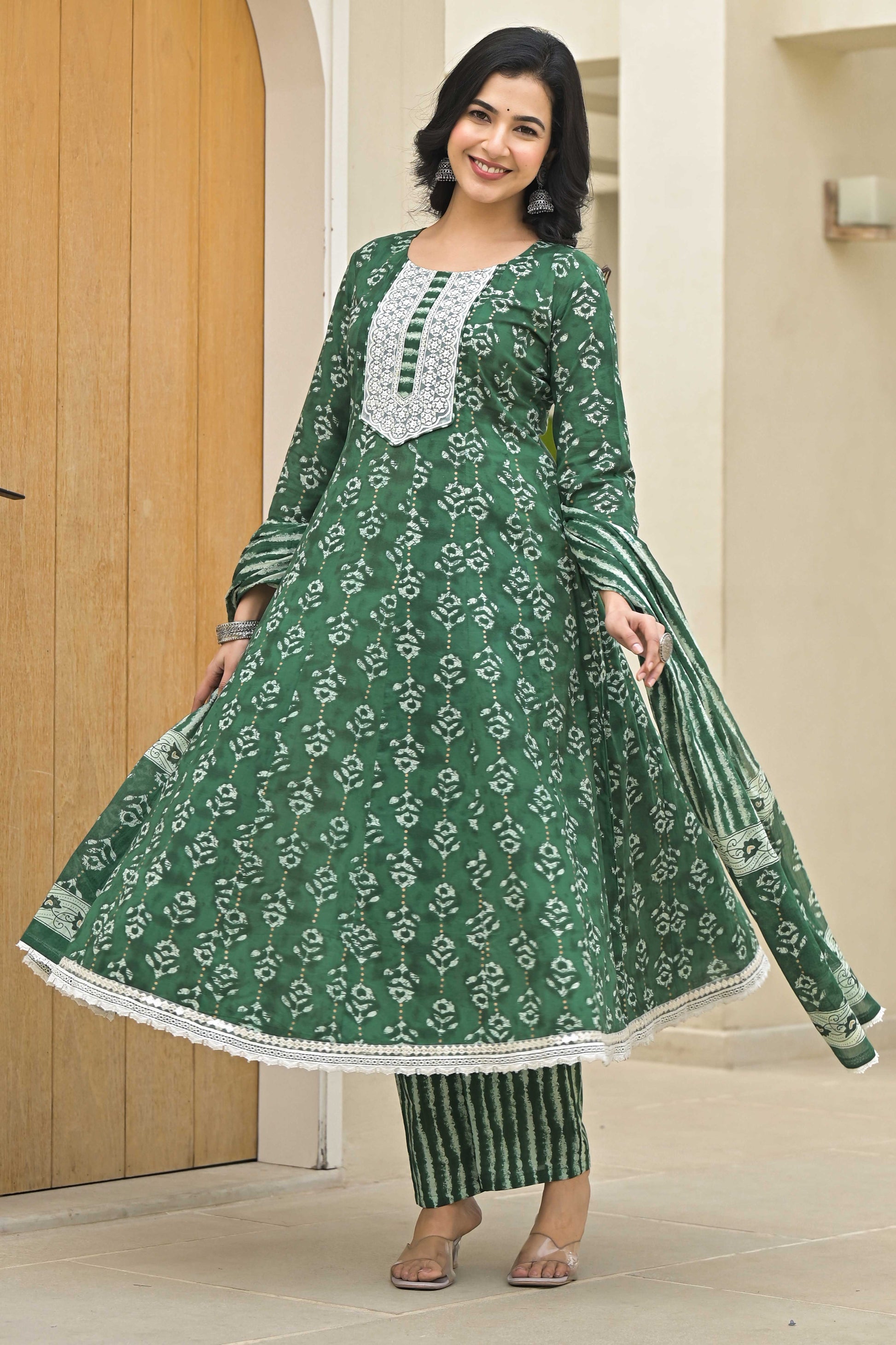 green-floral-printed-pure-cotton-anarkali-salwar-suit-1