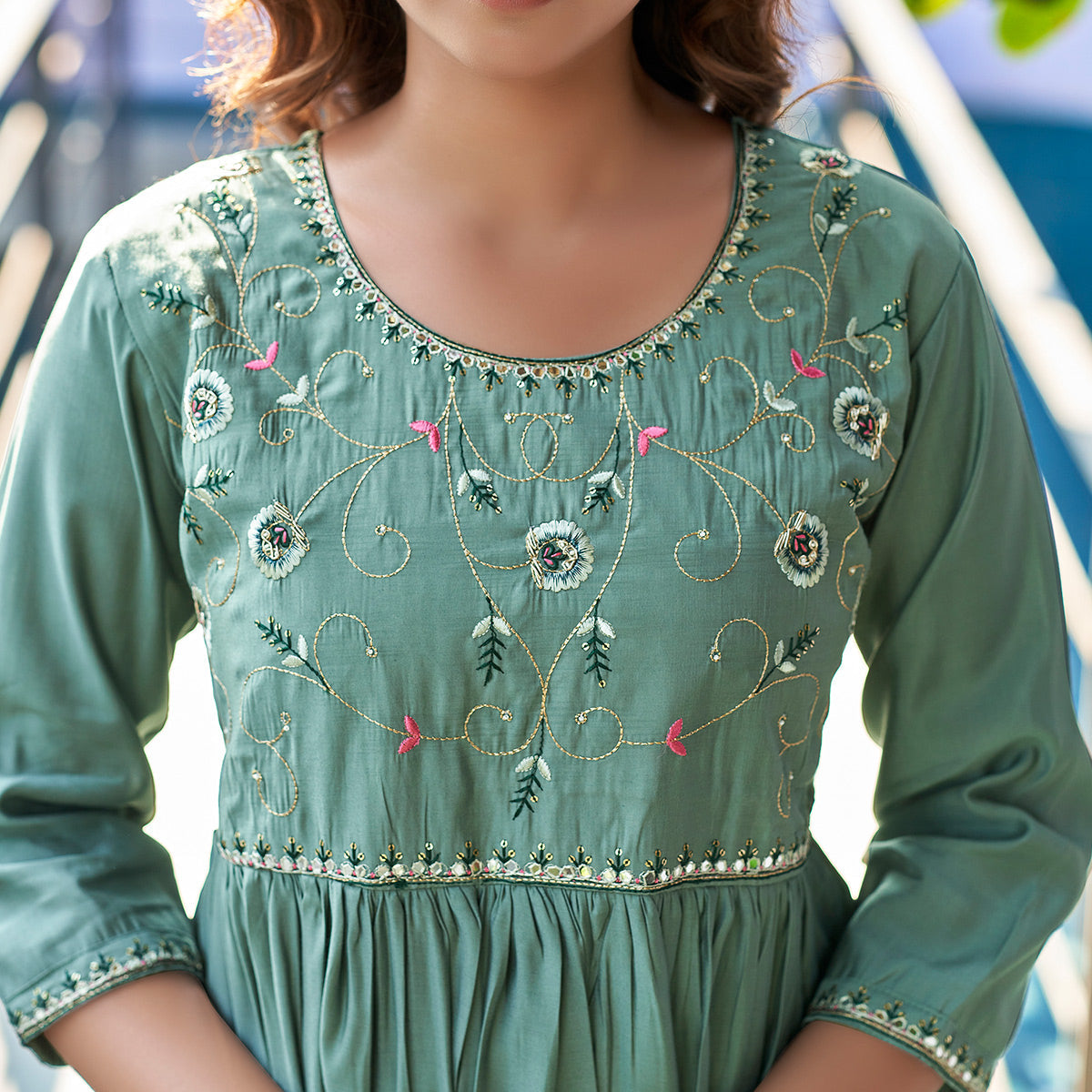 green-floral-embroidered-pure-silk-suit
