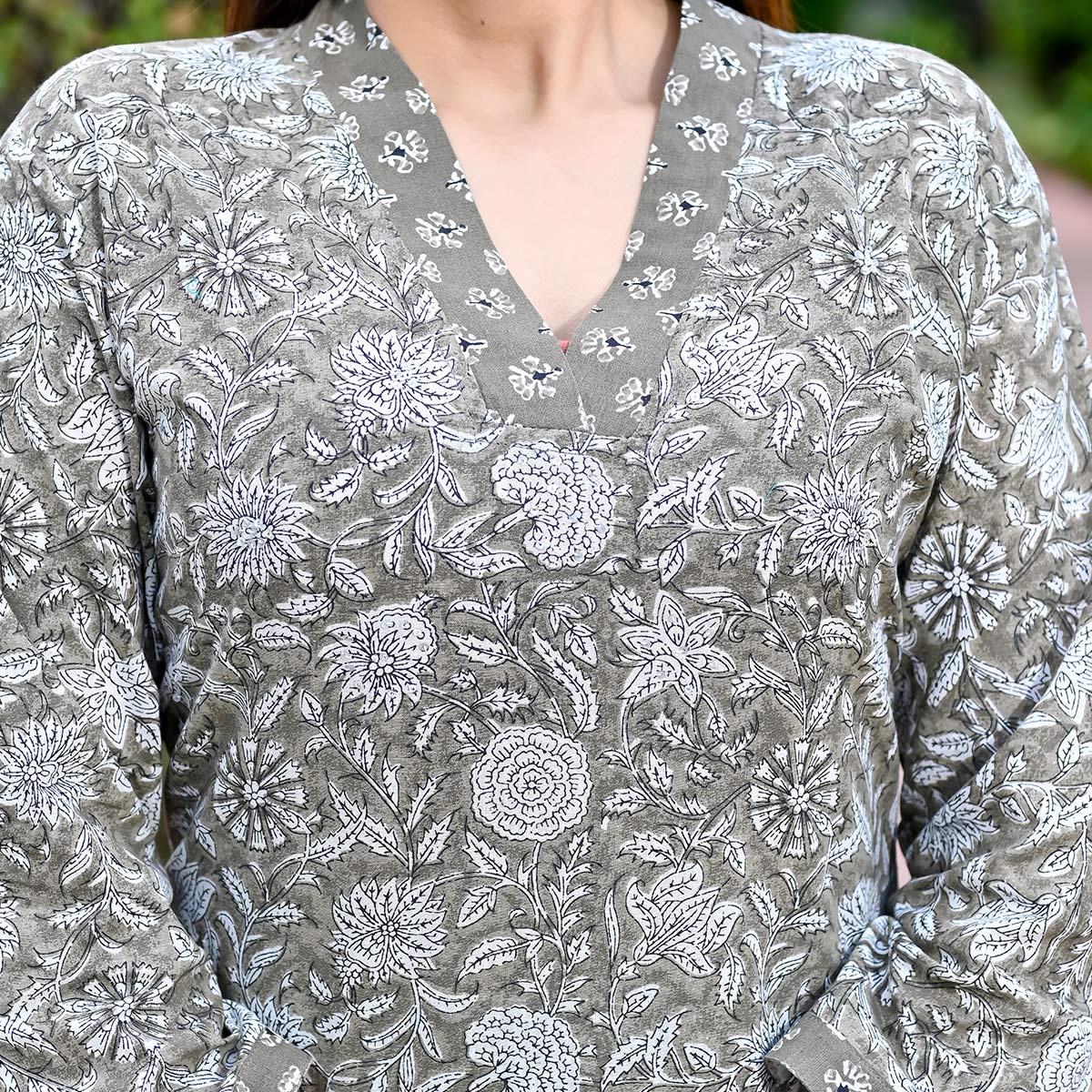 grey-floral-printed-pure-cotton-salwar-suit