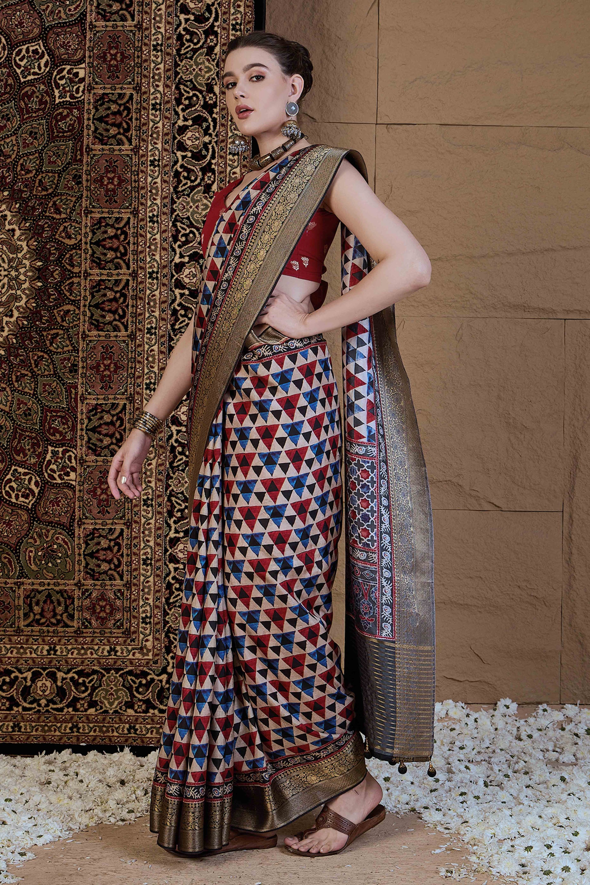 Multicolor Geometric Printed Viscose Saree