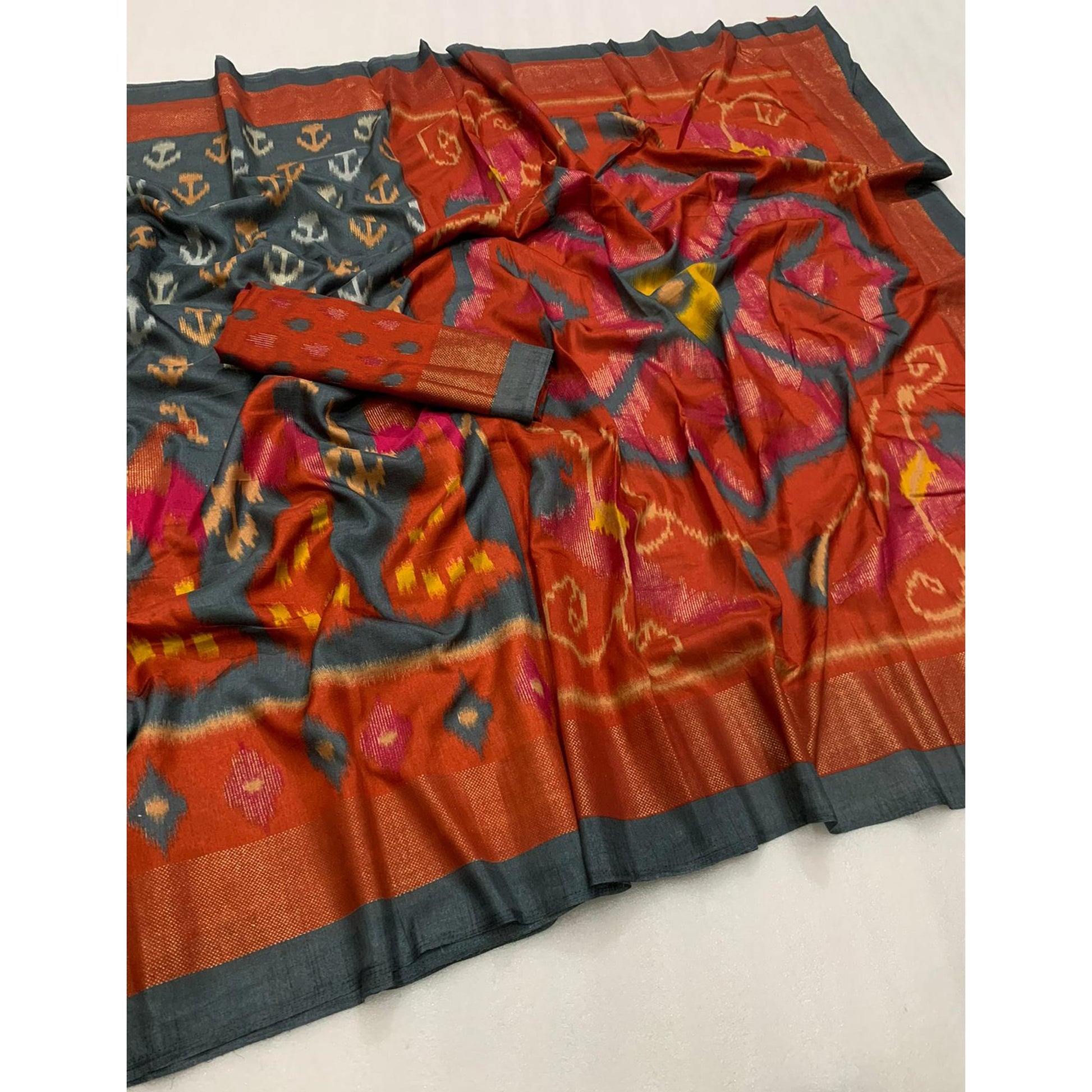 grey-ikkat-foil-printed-dola-silk-saree