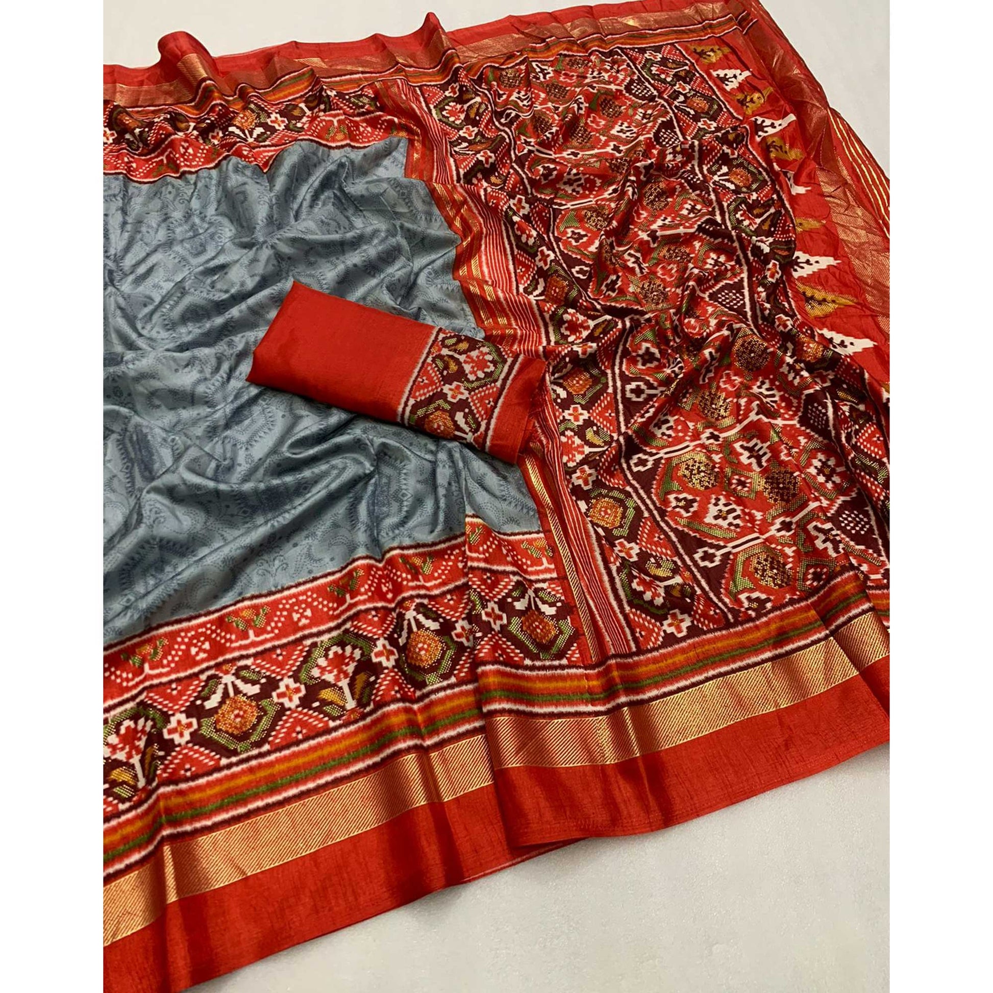 grey-red-ikkat-foil-printed-dola-silk-saree