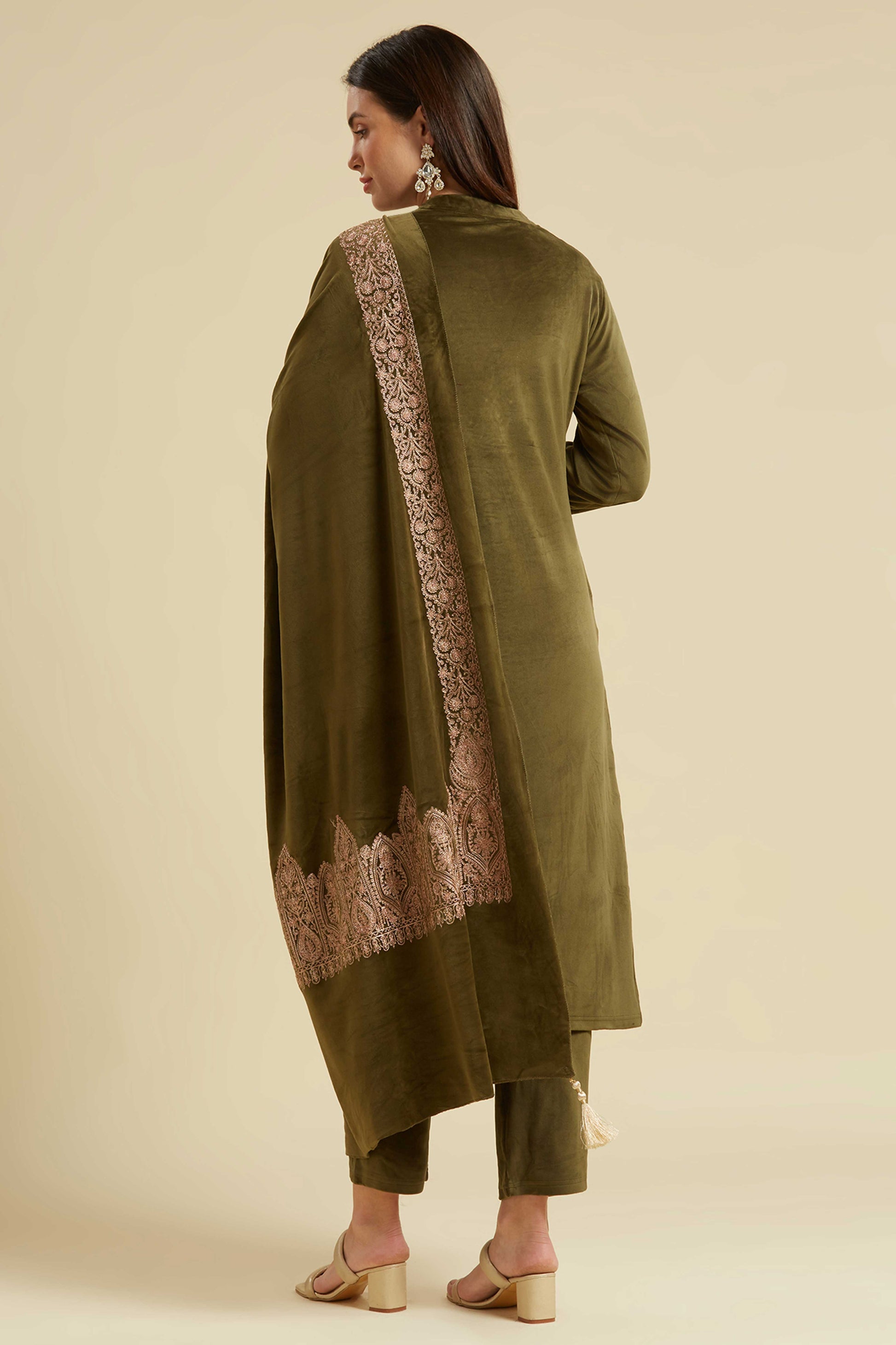 green-embroidered-velvet-straight-salwar-suit-1
