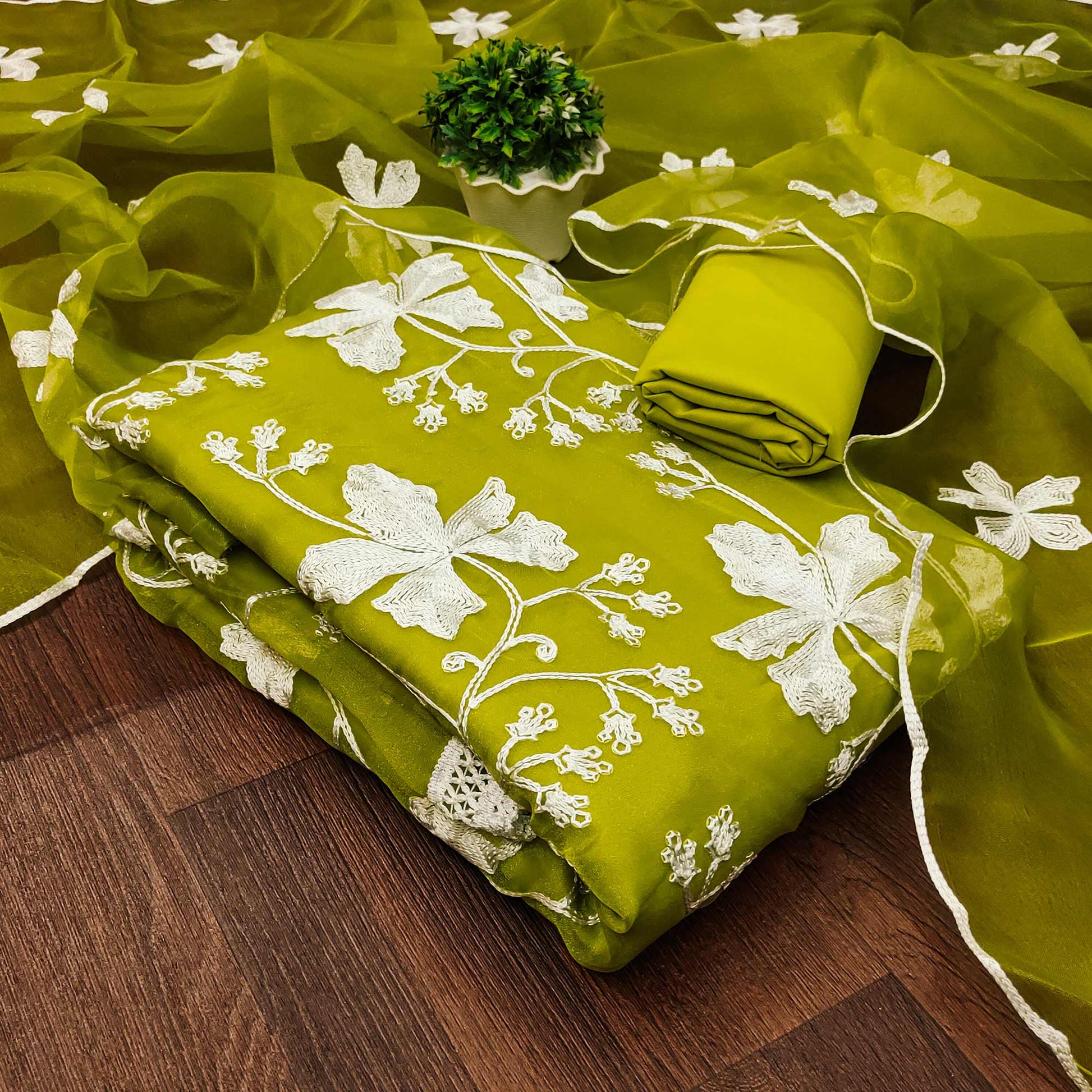 green-floral-embroidered-organza-dress-material-18