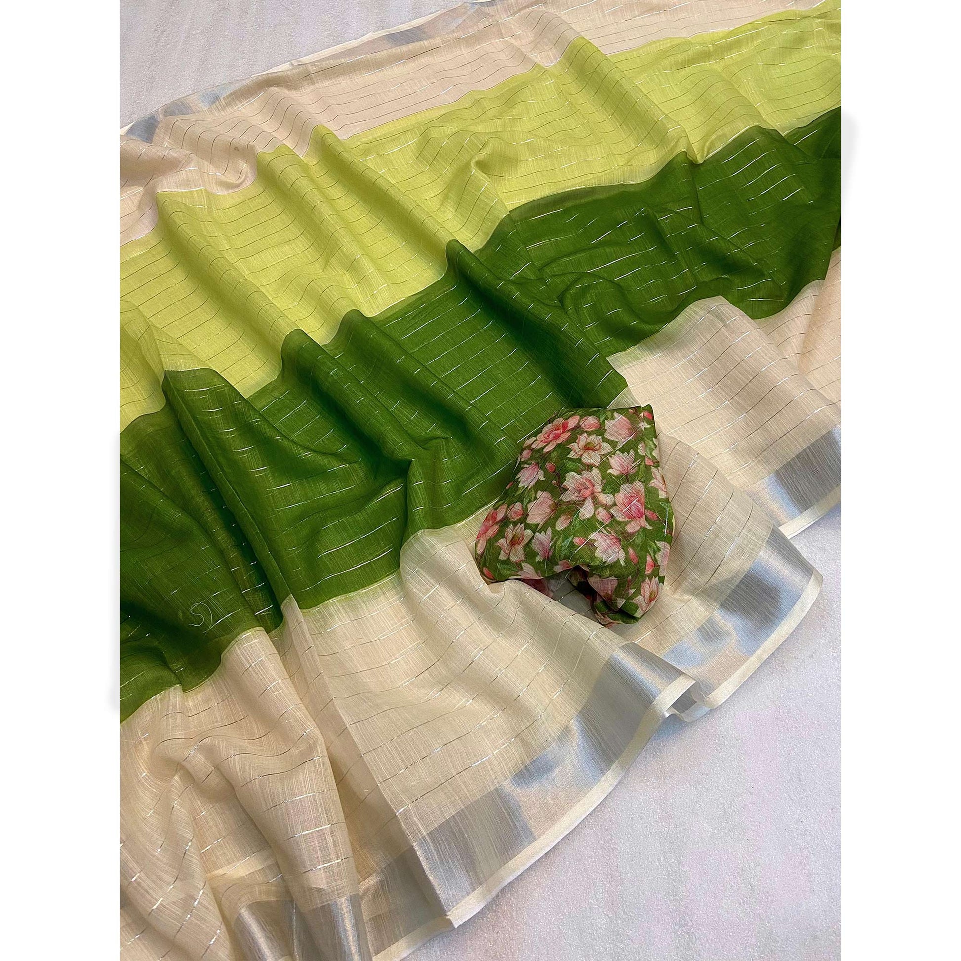 green-zari-weaving-linen-saree