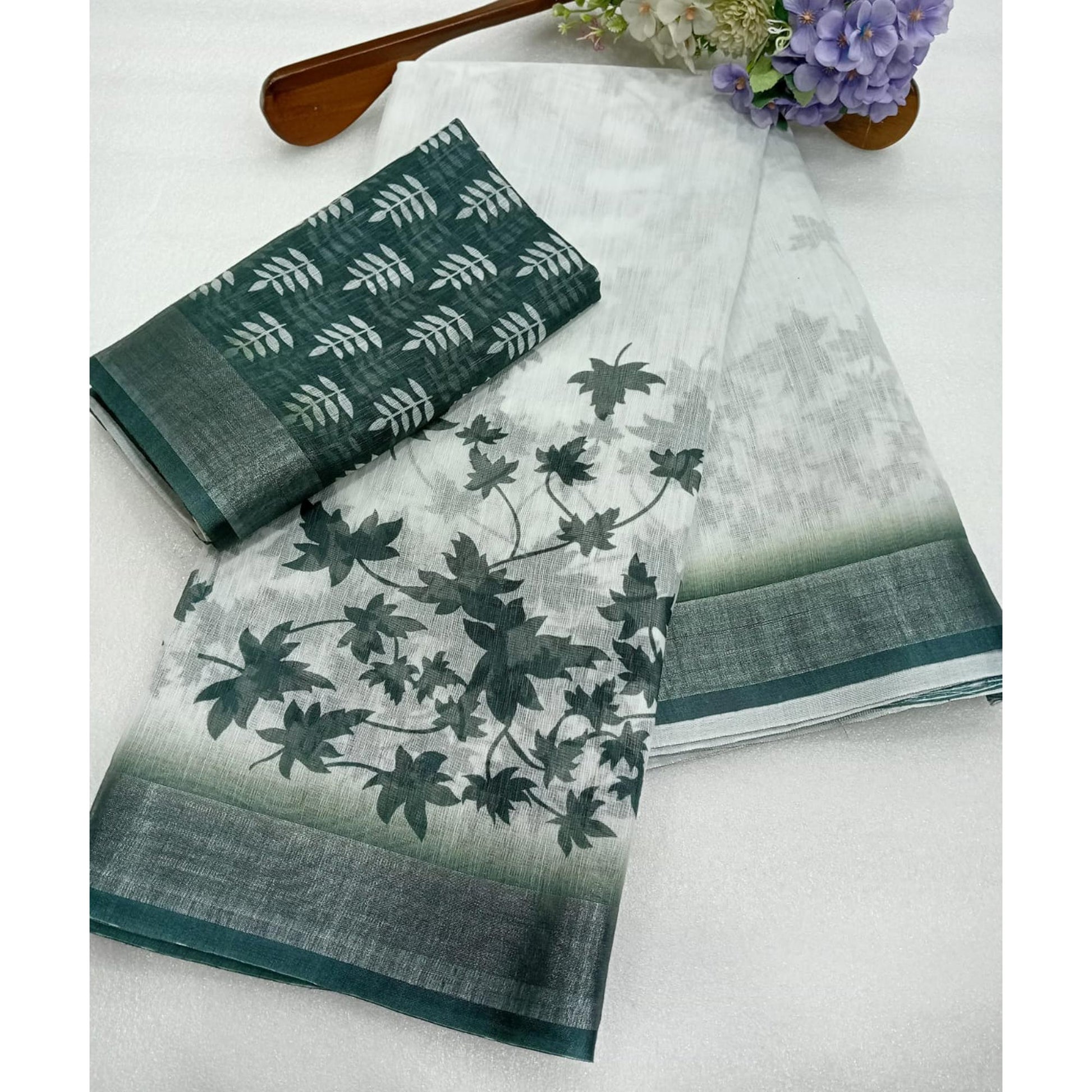 green-floral-printed-linen-saree-10