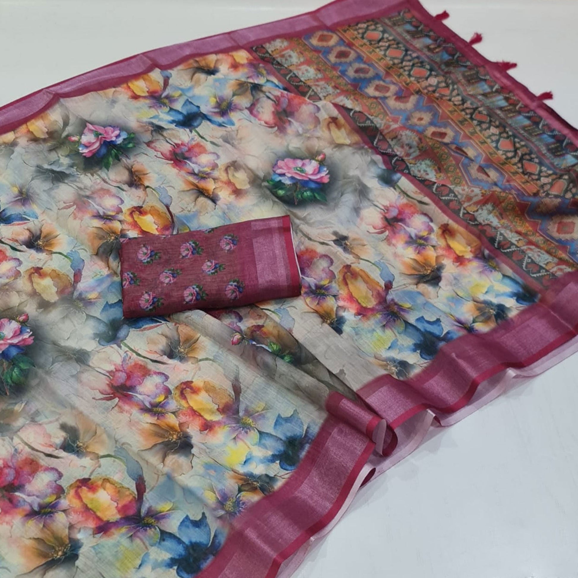 grey-floral-printed-linen-saree-2