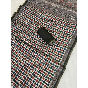 Multicolor Geometric Printed Linen Saree With Zari Border