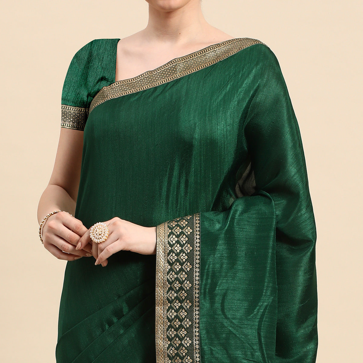 green-solid-vichitra-silk-saree-with-zari-border