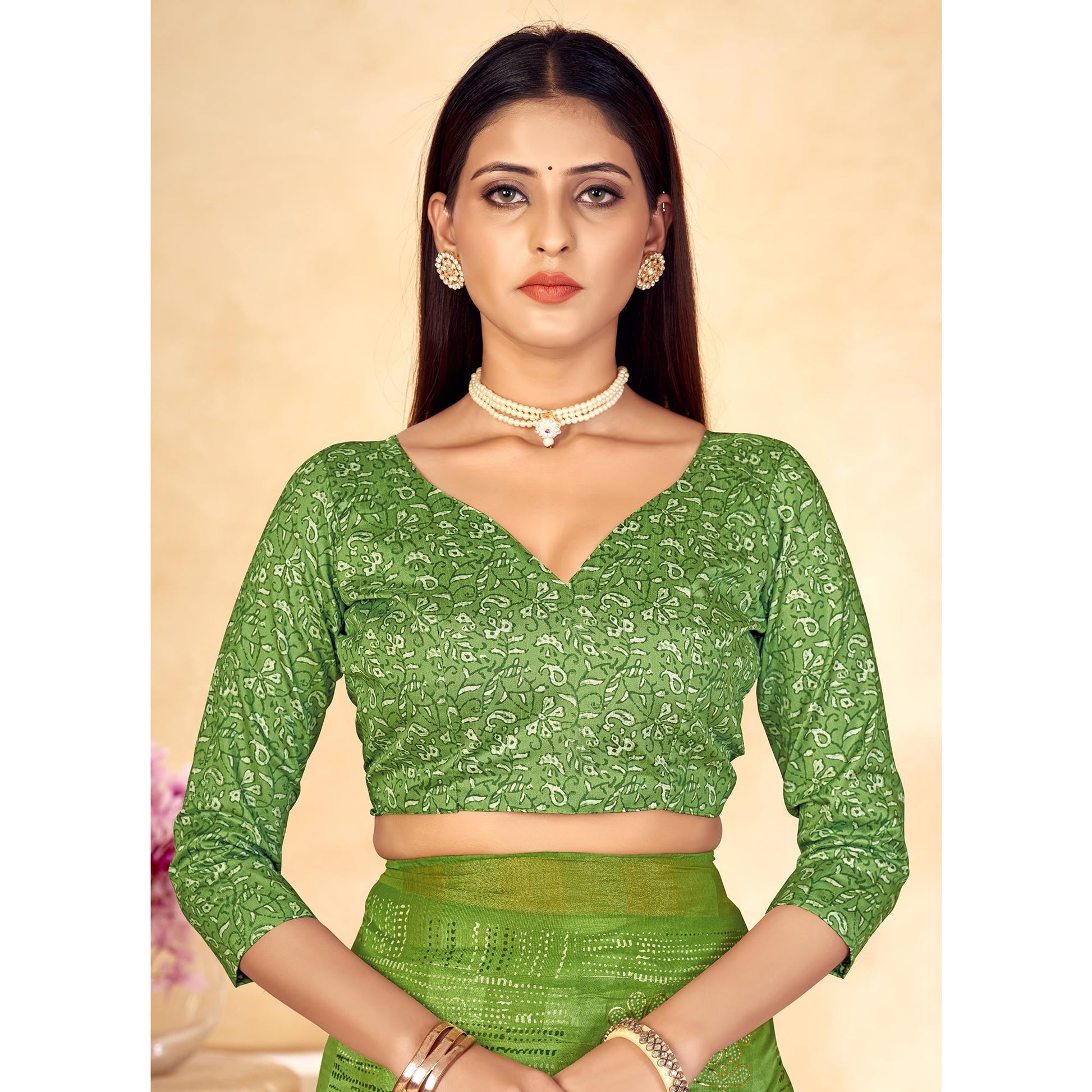 green-foil-printed-linen-silk-saree-with-tassels