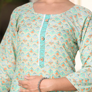 green-floral-printed-pure-cotton-suit-1