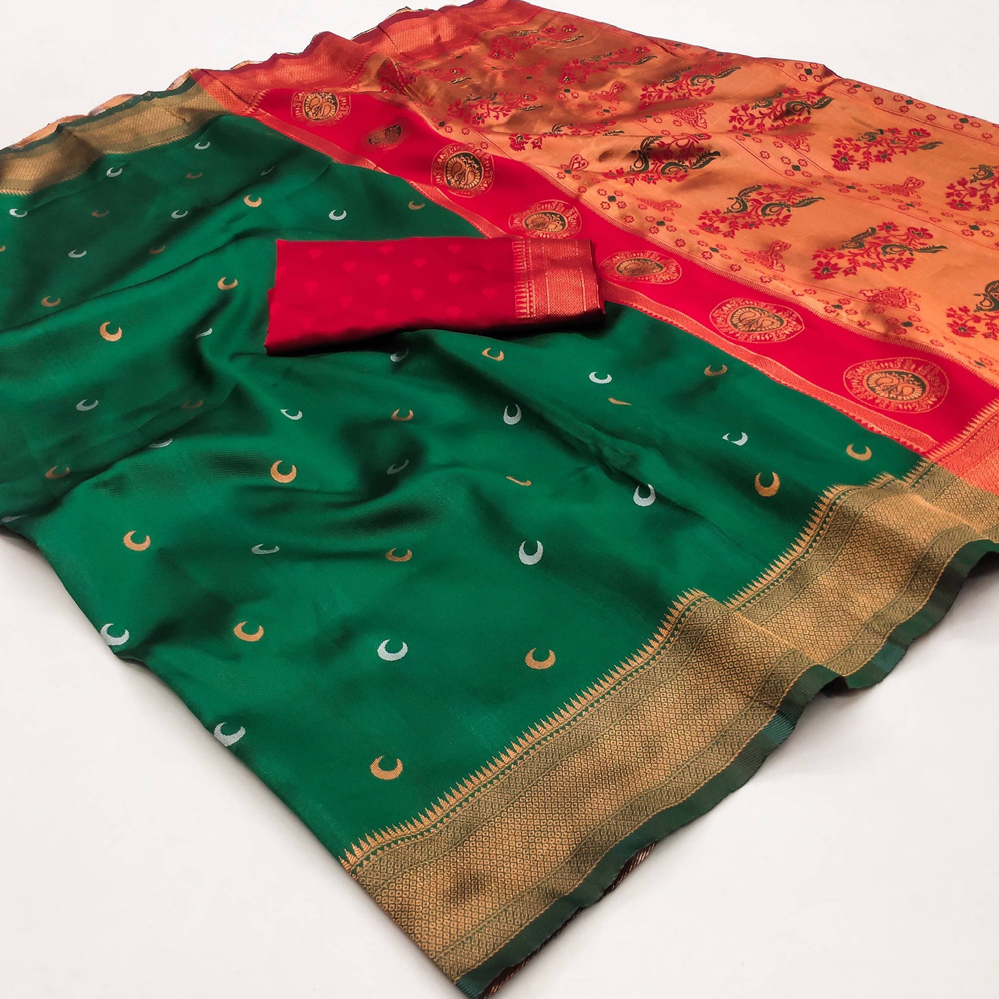 green-zari-weaving-cotton-silk-jacquard-saree