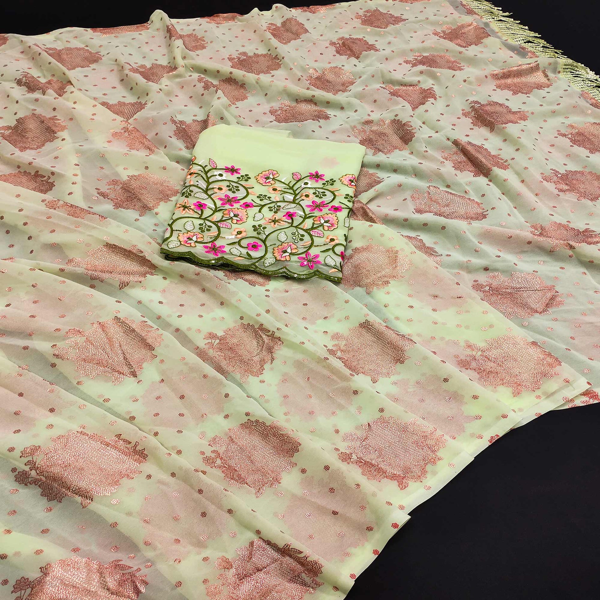 green-floral-printed-georgette-saree-9