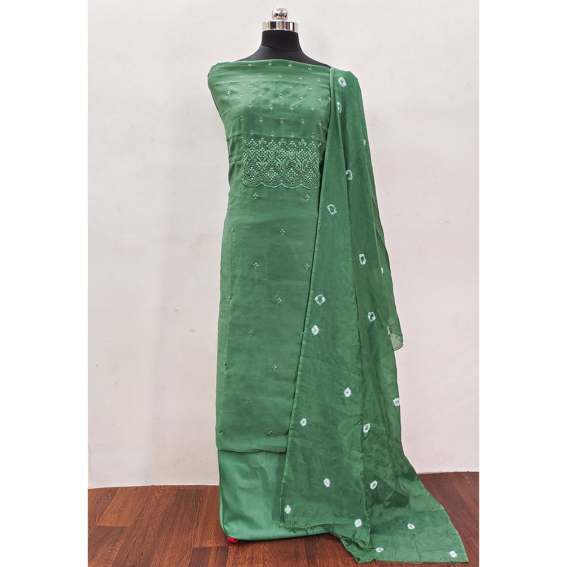 green-embroidered-cotton-blend-dress-material