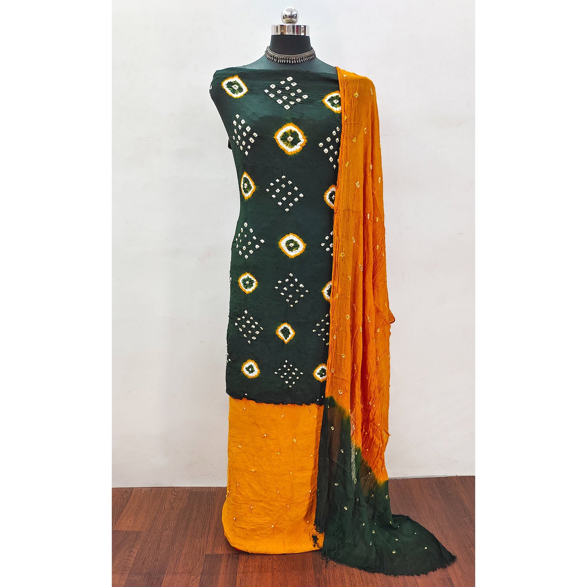 green-tie-dye-printed-rayon-dress-material