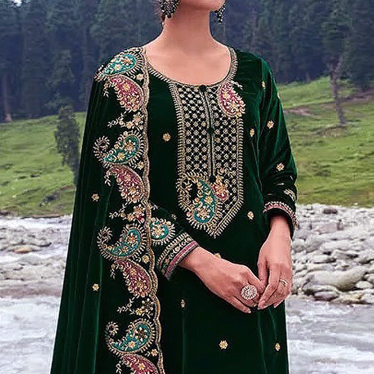 green-floral-embroidered-velvet-semi-stitched-salwar-suit