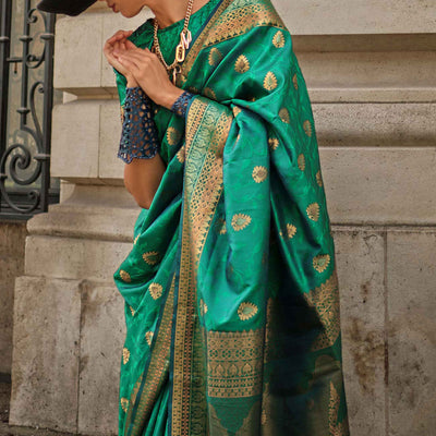 Emerald Green Floral Zari Work Woven Banarasi Silk Saree
