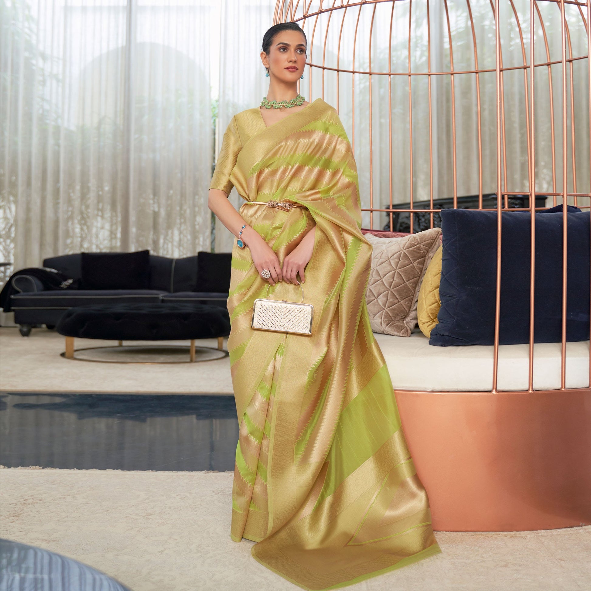 green-woven-organza-saree-9