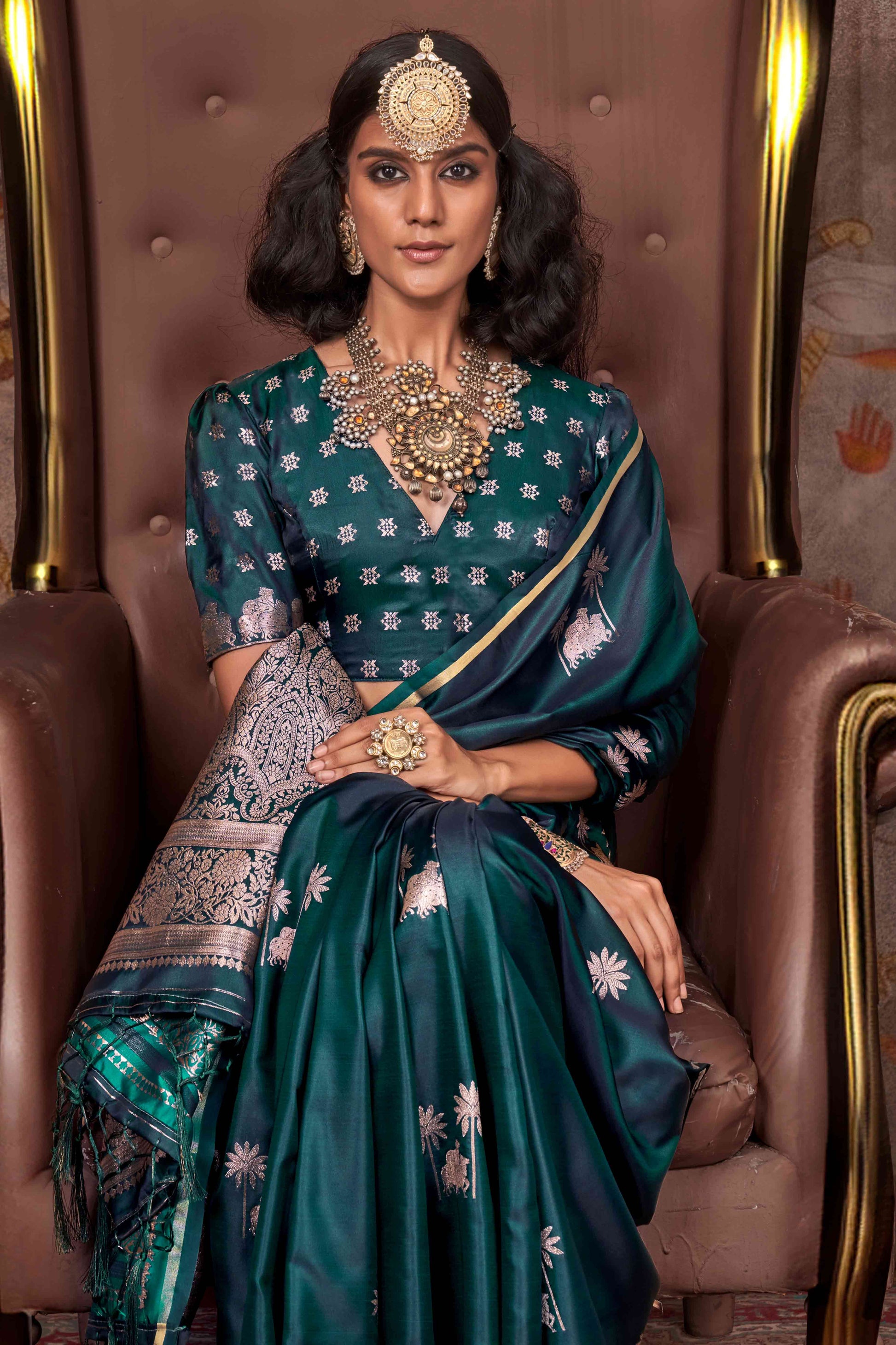 green-floral-zari-weaving-satin-saree