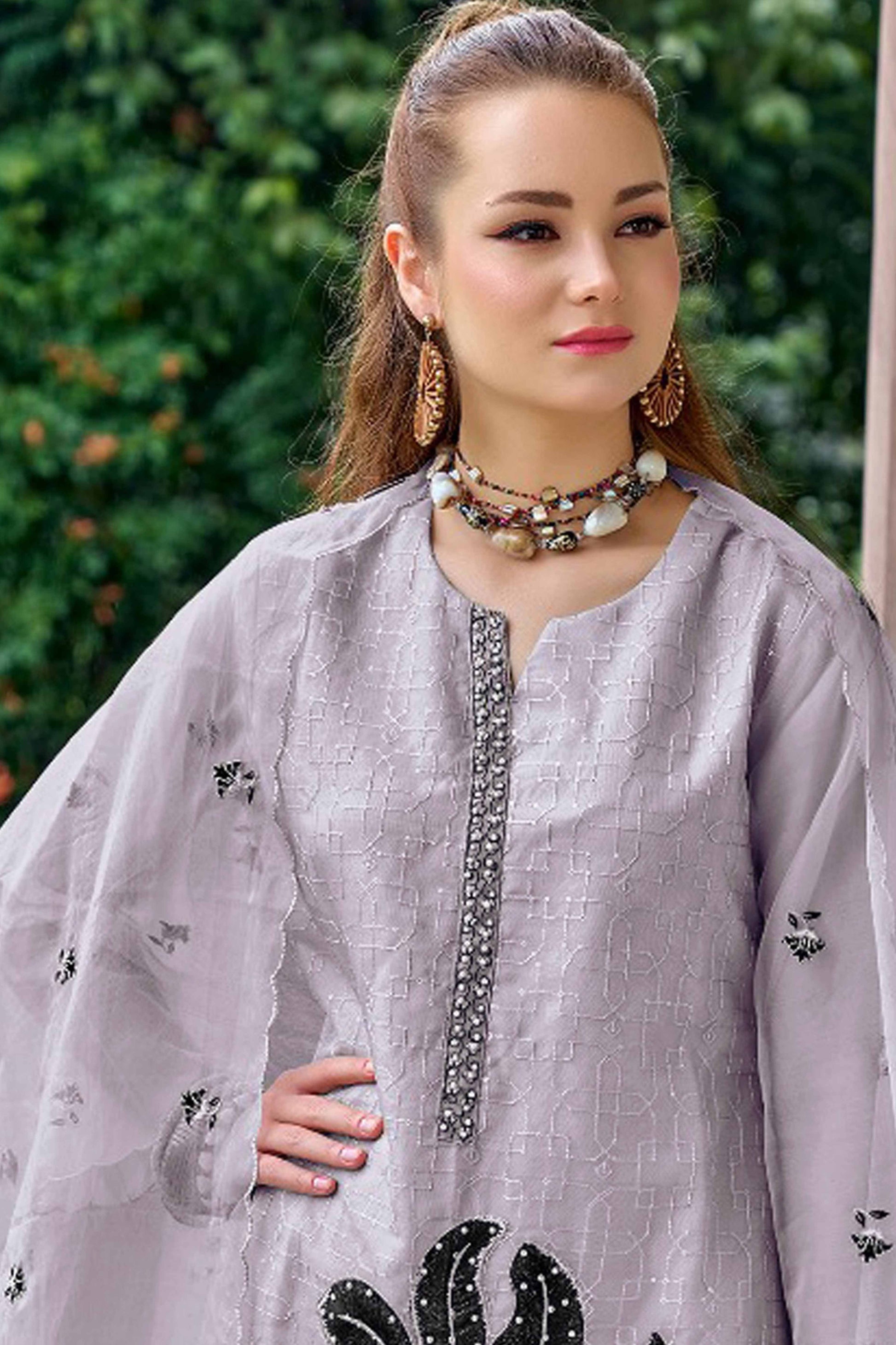 Lavender Floral Sequins Embroidered Organza Semi Stitched Pakistani Suit