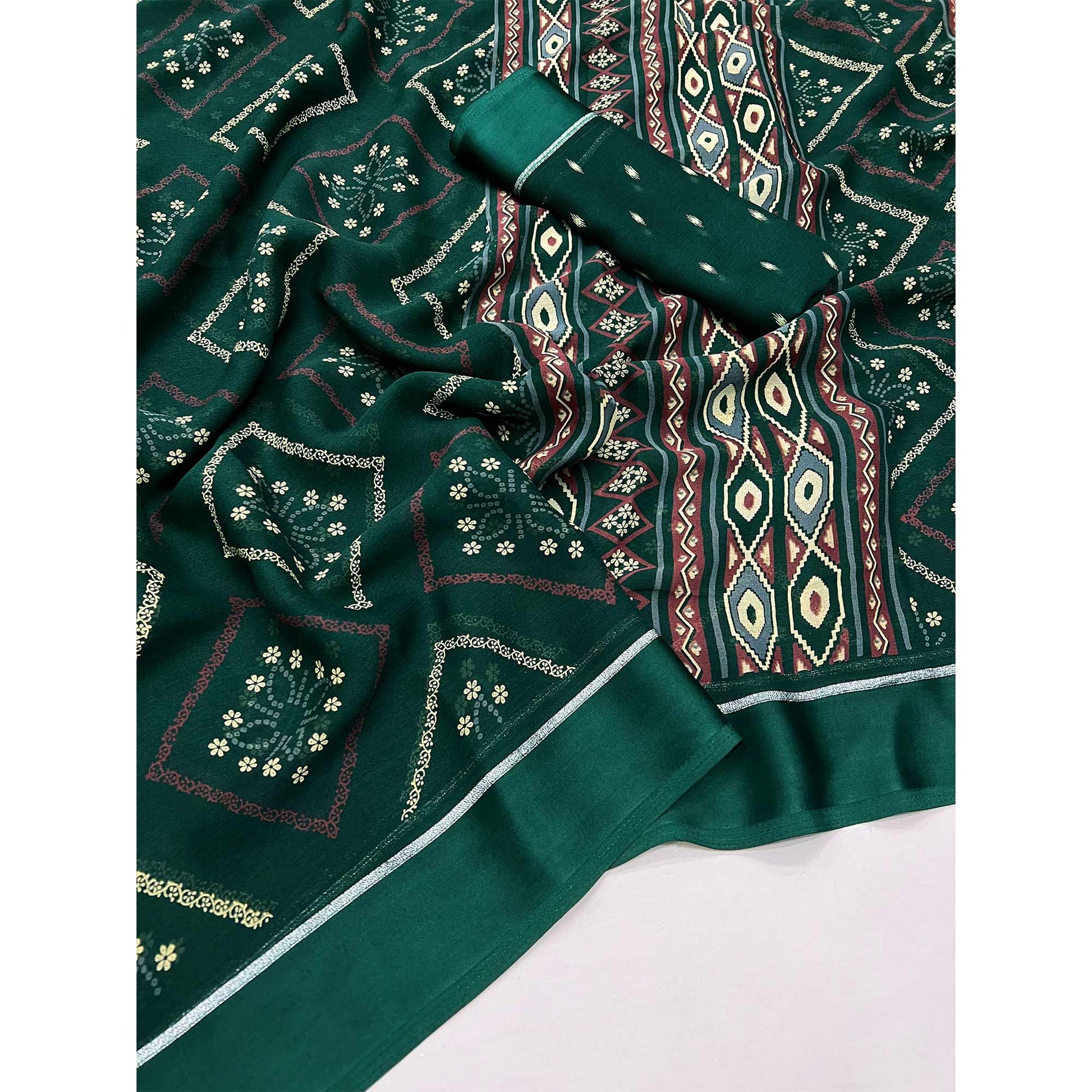 green-floral-printed-georgette-saree-with-fancy-zari-border-4