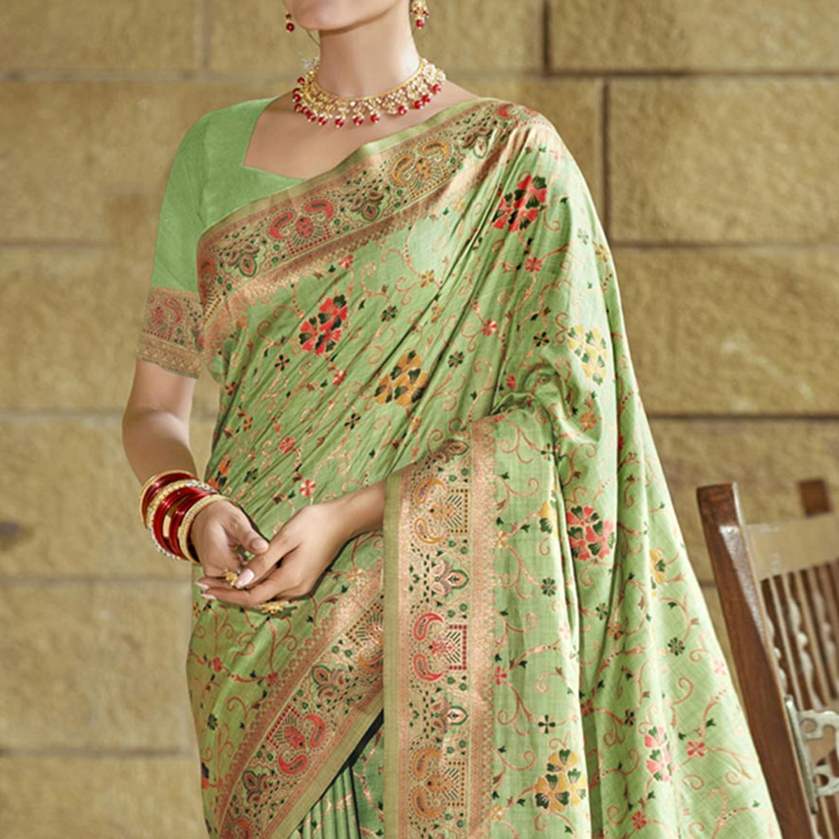 green-floral-zari-woven-cotton-silk-saree
