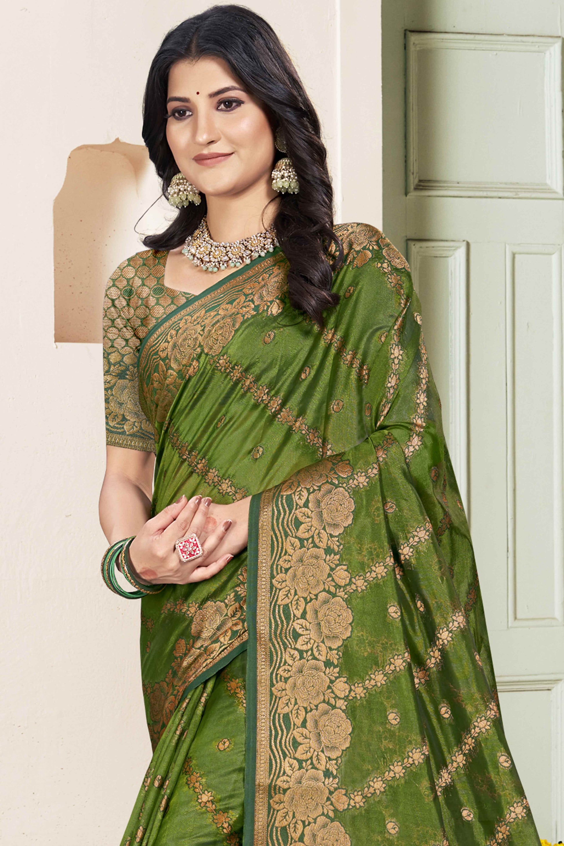 Mehendi Green Floral Woven Cotton Silk Saree