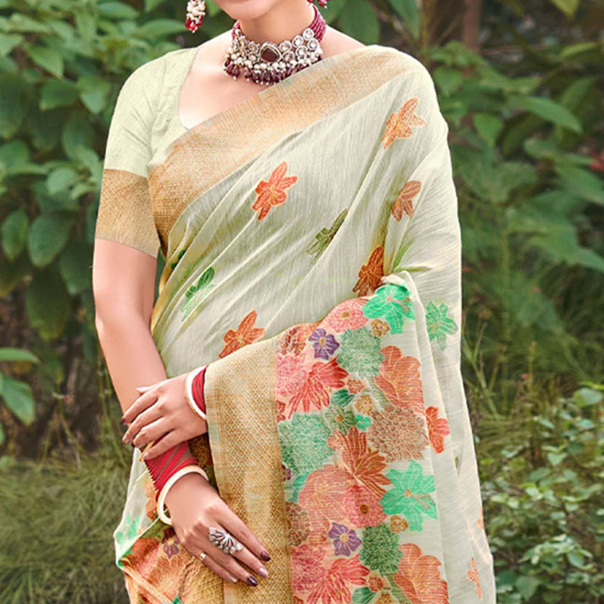 Light Green Woven Cotton Blend Saree With Tassels