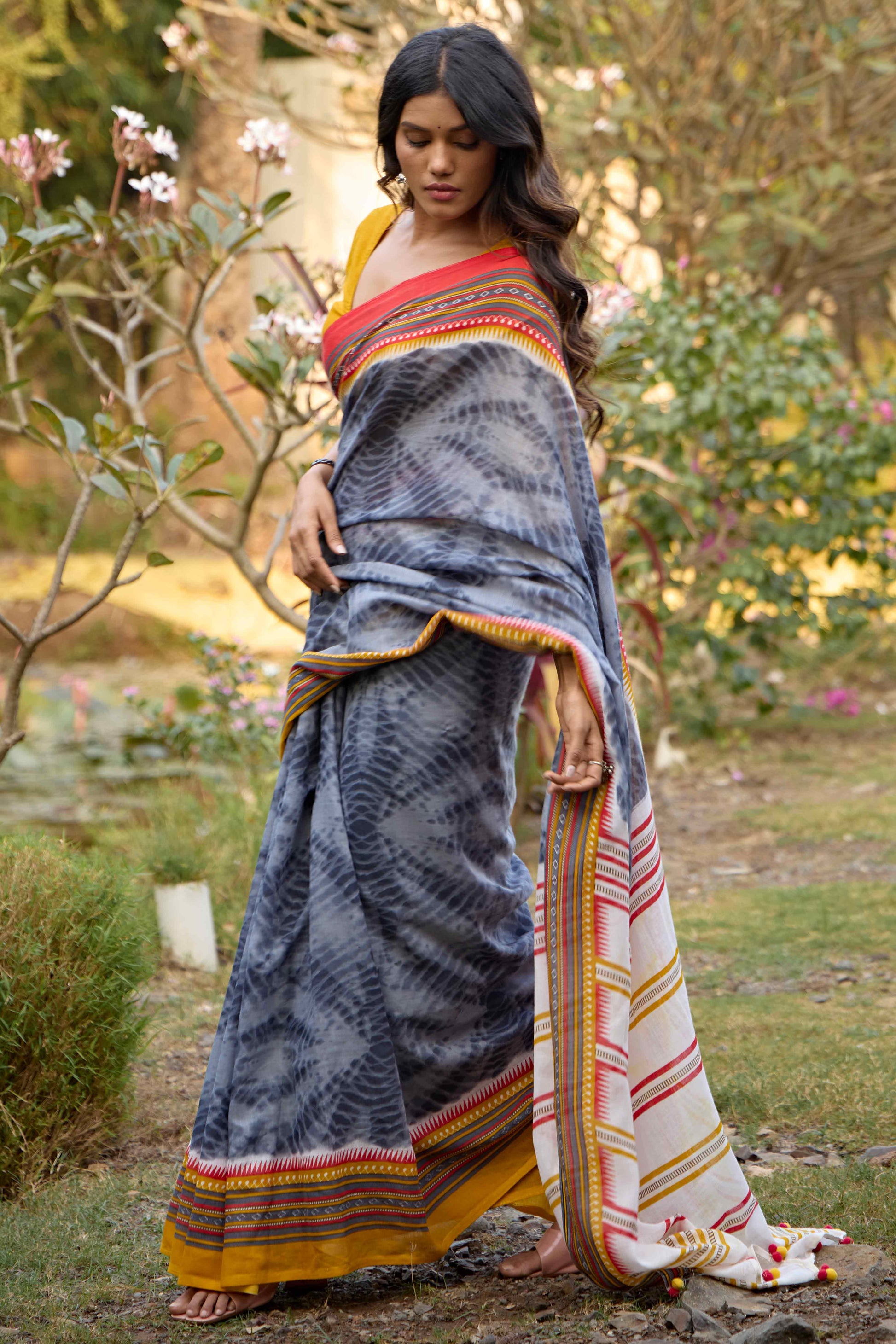 Grey Tie Dye Printed Linen Saree
