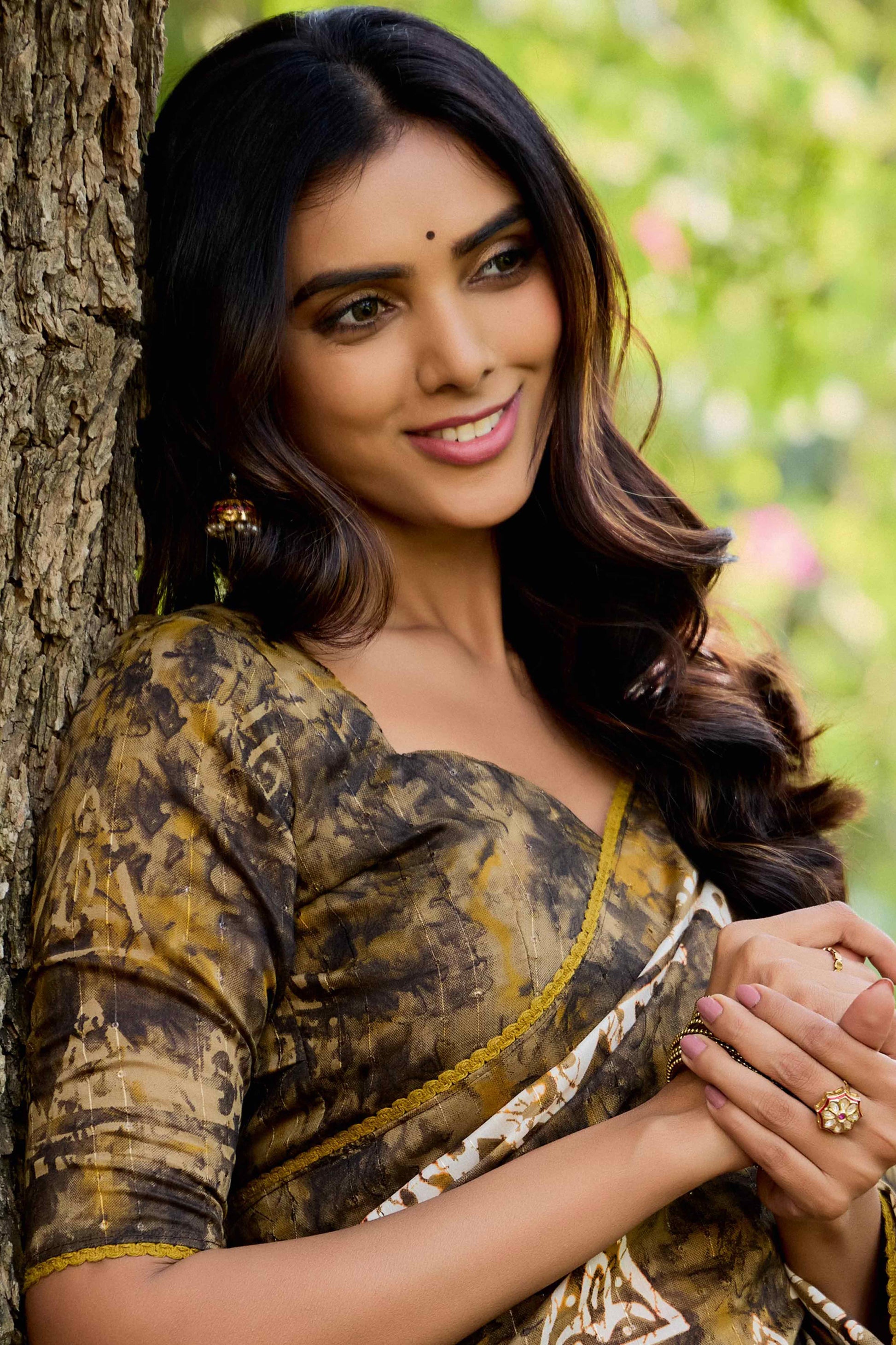 Mehendi Green Batik Printed Cotton Silk Saree