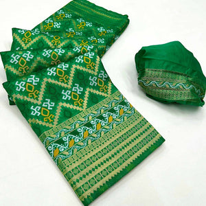 green-woven-art-silk-saree-12
