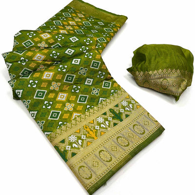green-woven-art-silk-saree-11